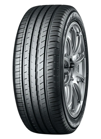 235/45R19 95W YOKOHAMA BLUEARTH-GT AE51 RIMPROTECT