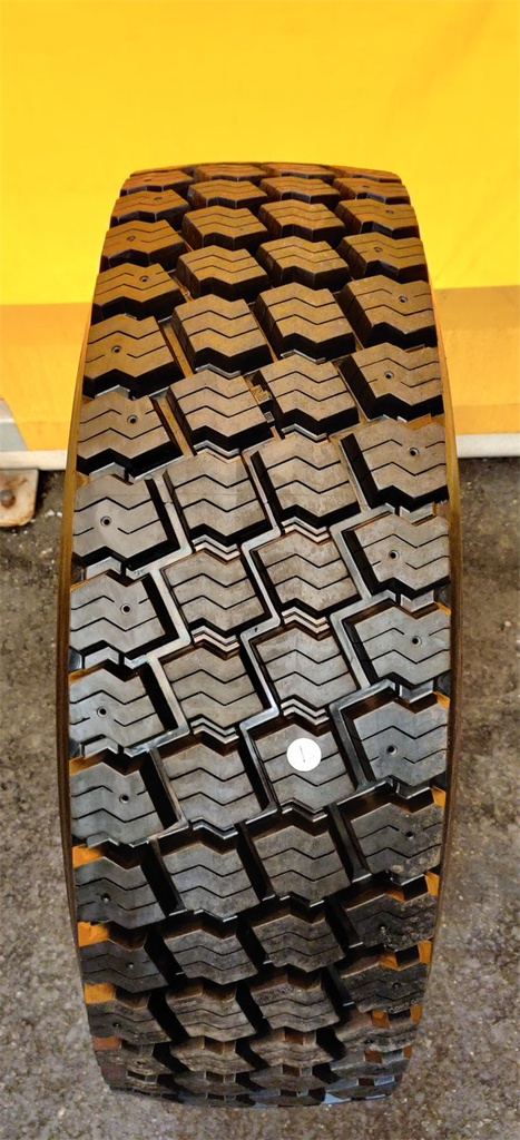 315/70R22.5 156/150L KA PINNOITETTU NOKTOP 21 SIS. 1 MICHELIN RUNKO DRIVE