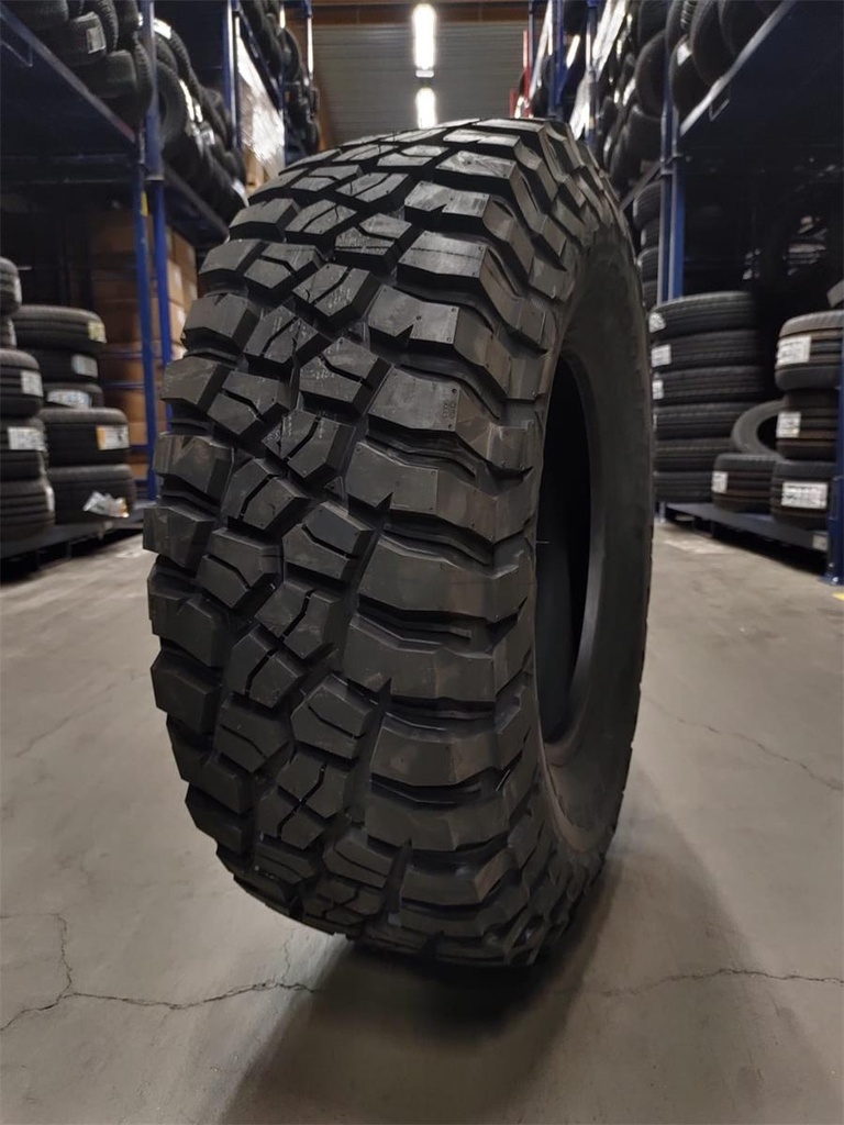 28x10.00R14 Q BFGOODRICH MUD TERRAIN T/A KM3