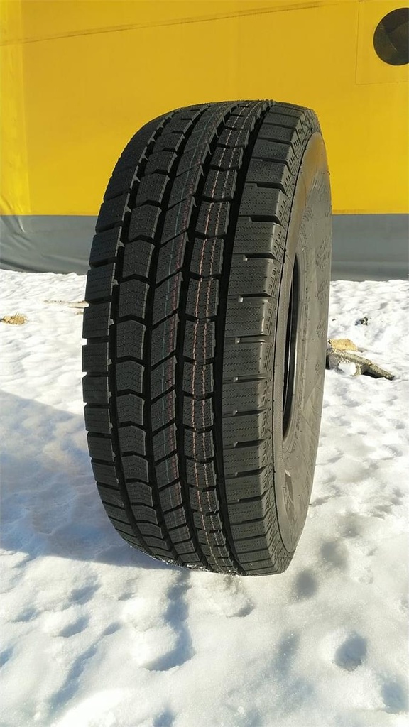 32x11.50R15 113N NANKANG WINTER ACTIVA WA-1 POR