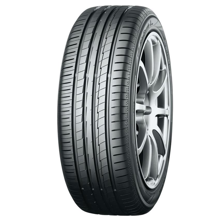 215/40R17 87W YOKOHAMA BLUEARTH-A AE50 RIMPROTECT